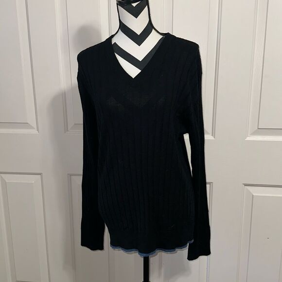 TSE Black V Neck Wool Sweater - Picture 1 of 6